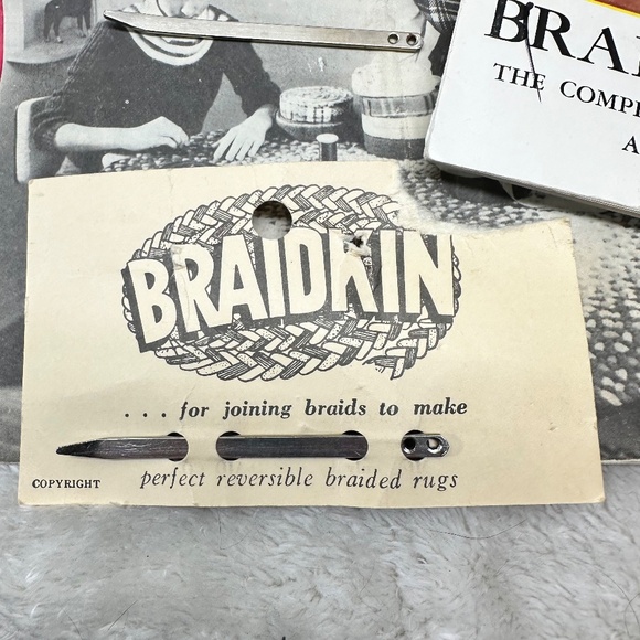 Vintage Rug Braiding Braid-Aid Instructions, braidkins, and Vari-Folders - Picture 4 of 10